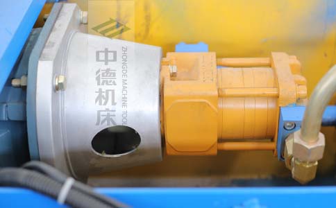 ZDPK-8025采用國(guó)內(nèi)一流品牌電機(jī)及油泵，動(dòng)力強(qiáng)勁，噪音低.jpg